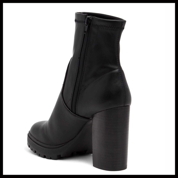 STEVE MADDEN BLACK STRETCH HEELED BOOTS - Picture 4 of 7